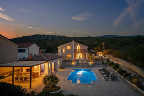 Villa Vilani Spa & Pool - Happy Rentals